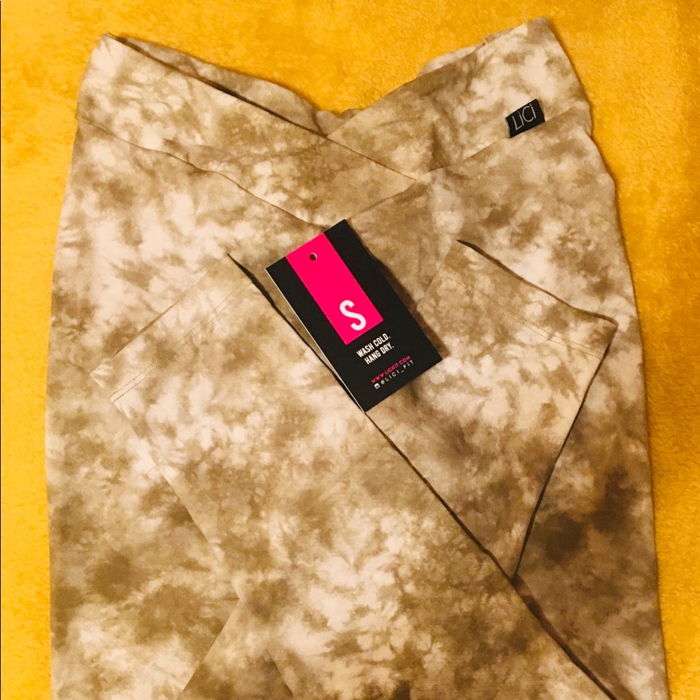 Jaded V- Scrunch legging Lici Fit